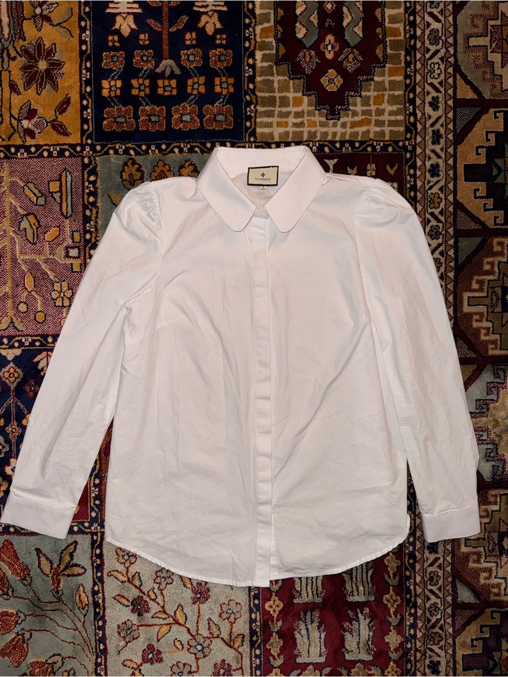 Tuckernuck White Long-Sleeve Puff-Shoulder Button Shirt